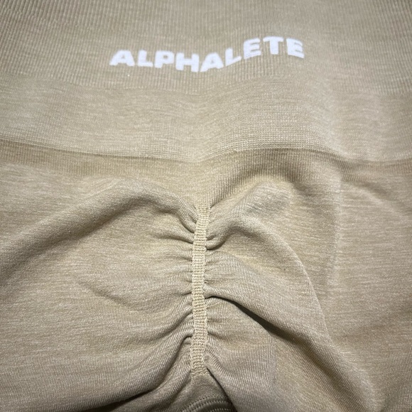 Alphalete Gold Leggings - Picture 2 of 4